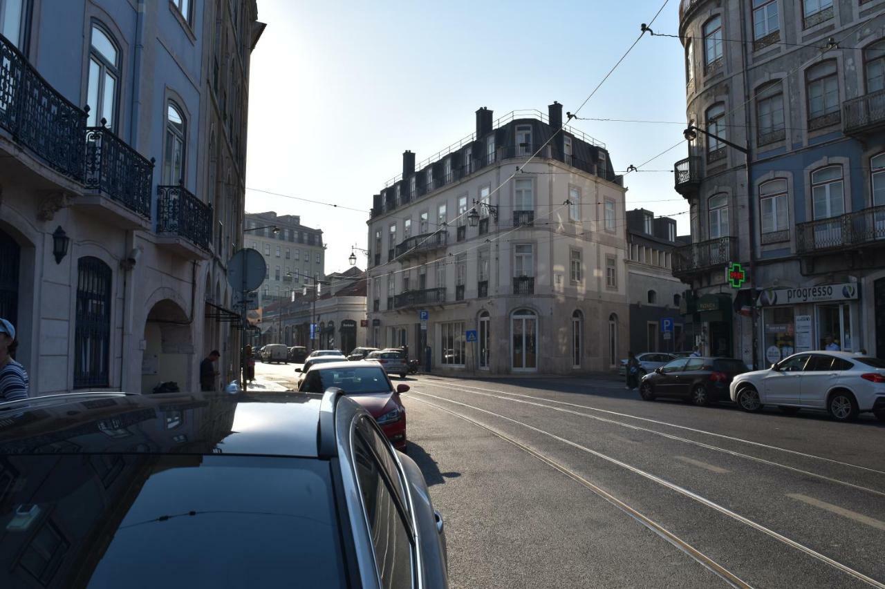 Architect-Designed Loft In A Historic Hilltop Neighborhood Lisboa Ngoại thất bức ảnh