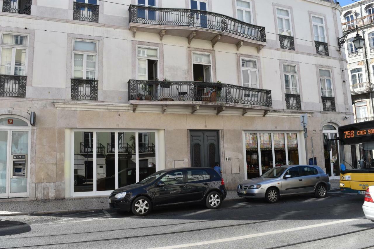 Architect-Designed Loft In A Historic Hilltop Neighborhood Lisboa Ngoại thất bức ảnh