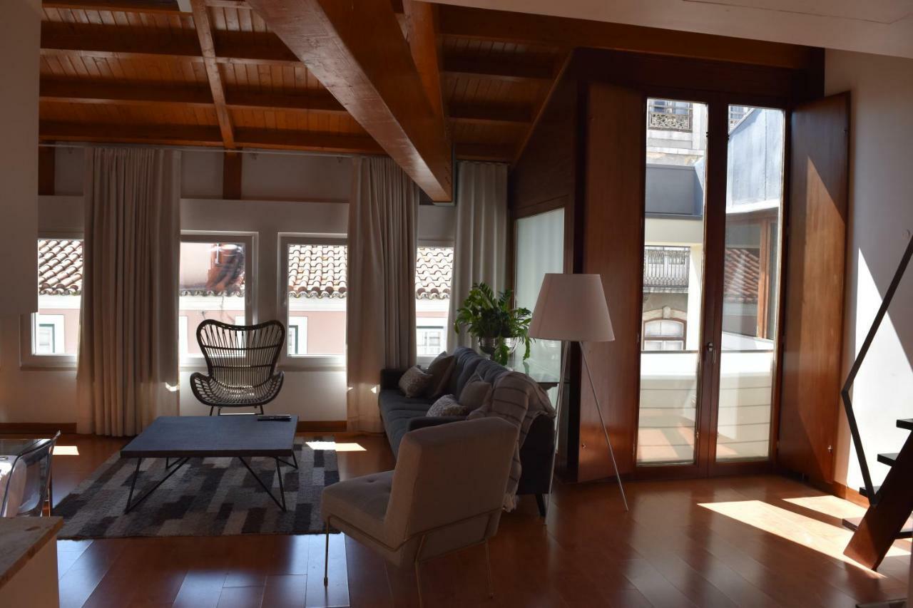 Architect-Designed Loft In A Historic Hilltop Neighborhood Lisboa Ngoại thất bức ảnh