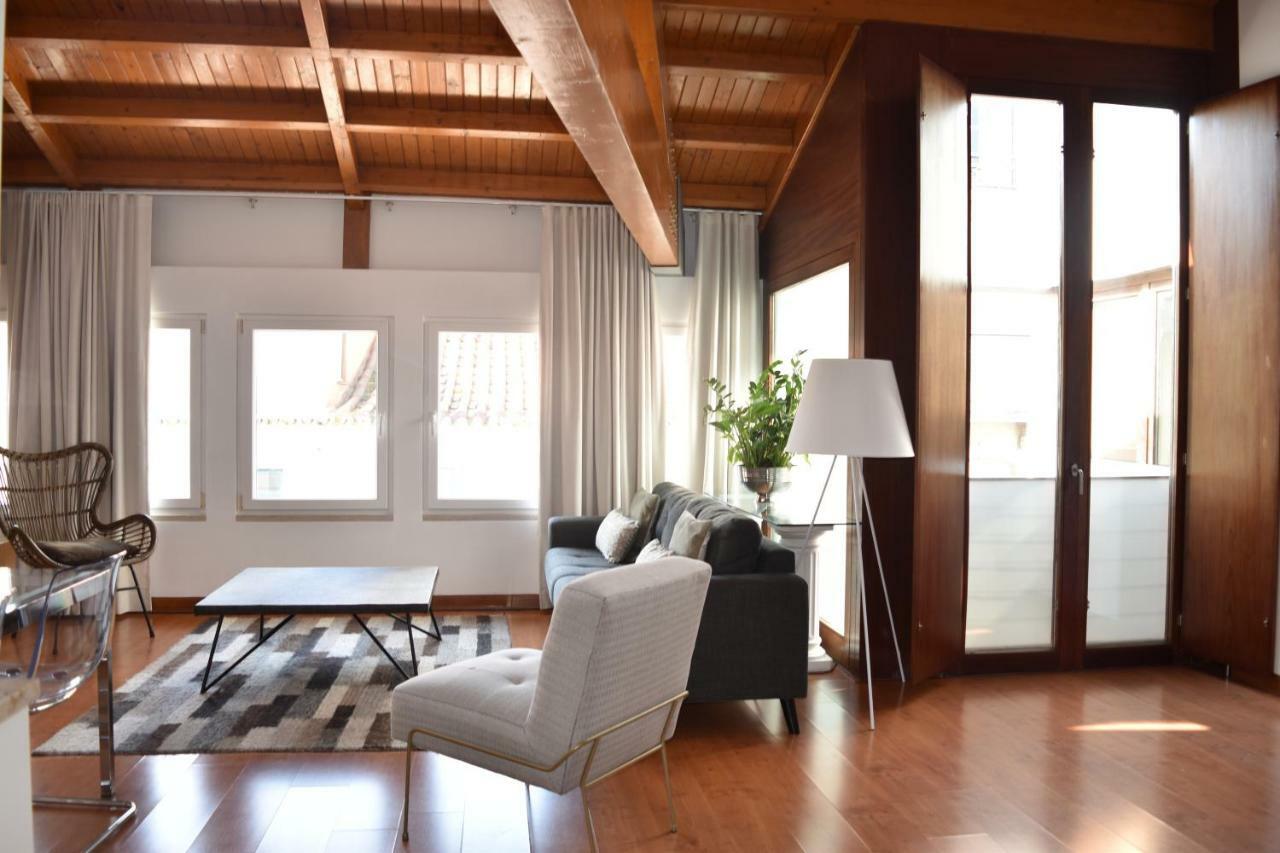 Architect-Designed Loft In A Historic Hilltop Neighborhood Lisboa Ngoại thất bức ảnh