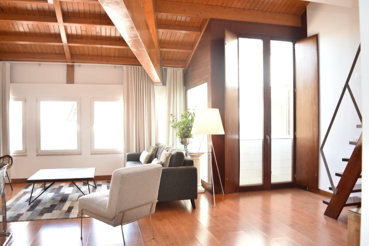 Architect-Designed Loft In A Historic Hilltop Neighborhood Lisboa Ngoại thất bức ảnh