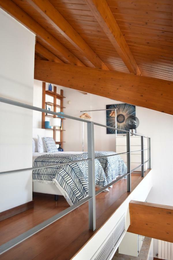 Architect-Designed Loft In A Historic Hilltop Neighborhood Lisboa Ngoại thất bức ảnh